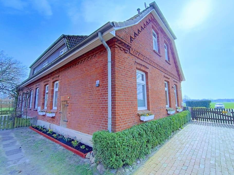 Ruhiges Exzellenz-Appartement Diana Im Elb-Urstromtal - Fast Wlan, Good For Long-Terms Bleckede Exterior foto